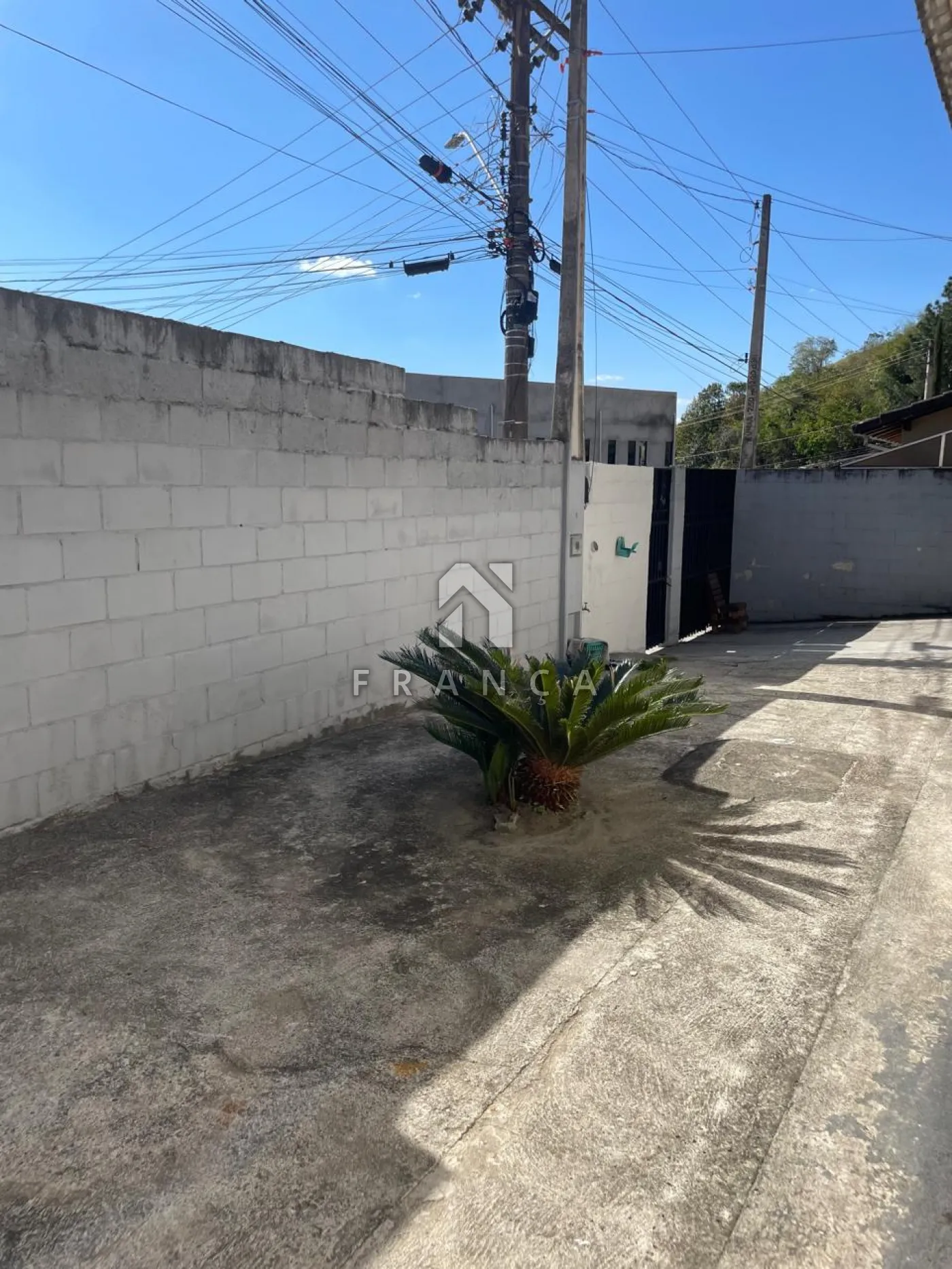 Comprar Casa / Padrão em Jacareí R$ 255.000,00 - Foto 2