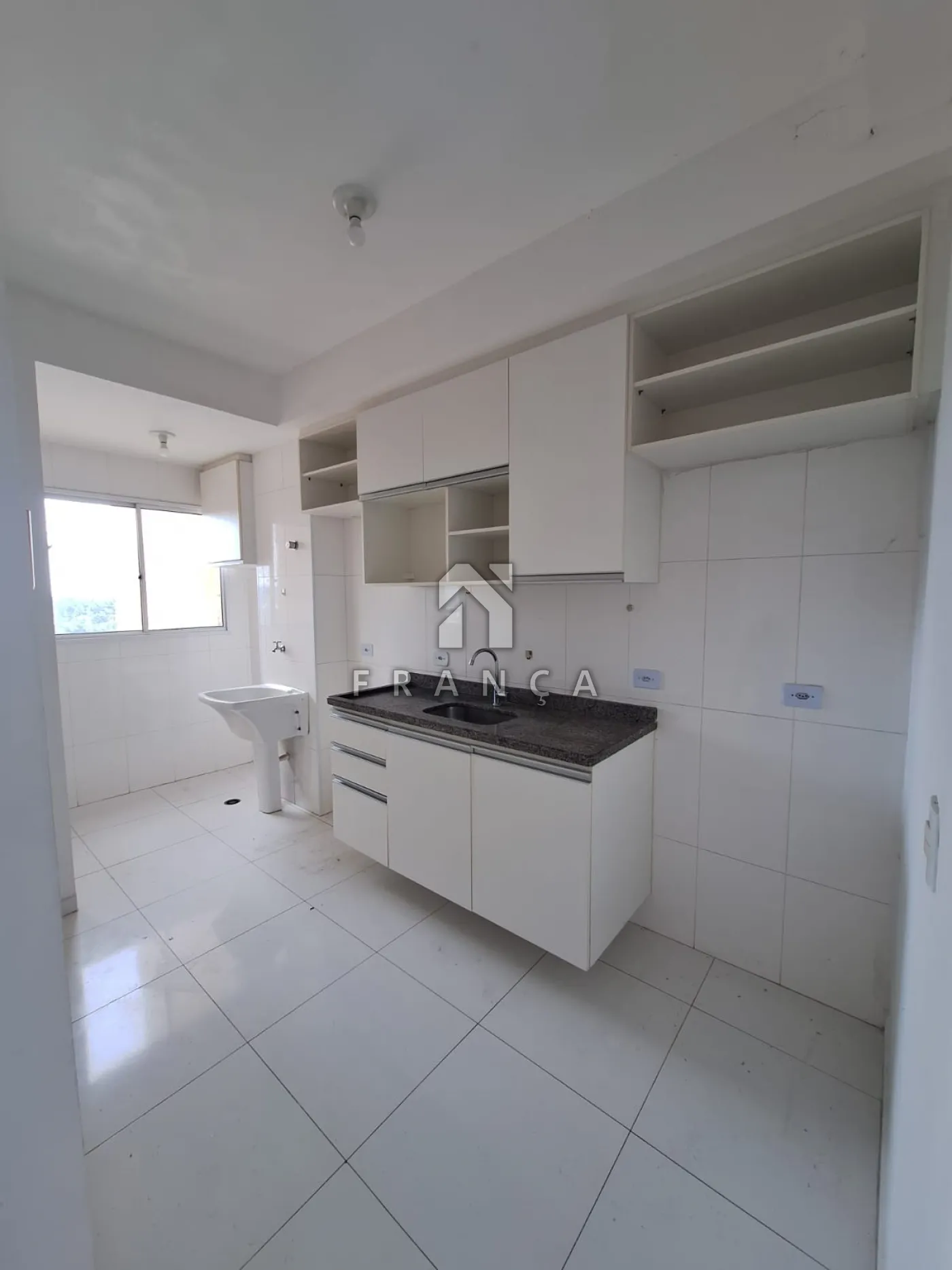 Comprar Apartamento / Padrão em Jacareí R$ 350.000,00 - Foto 3