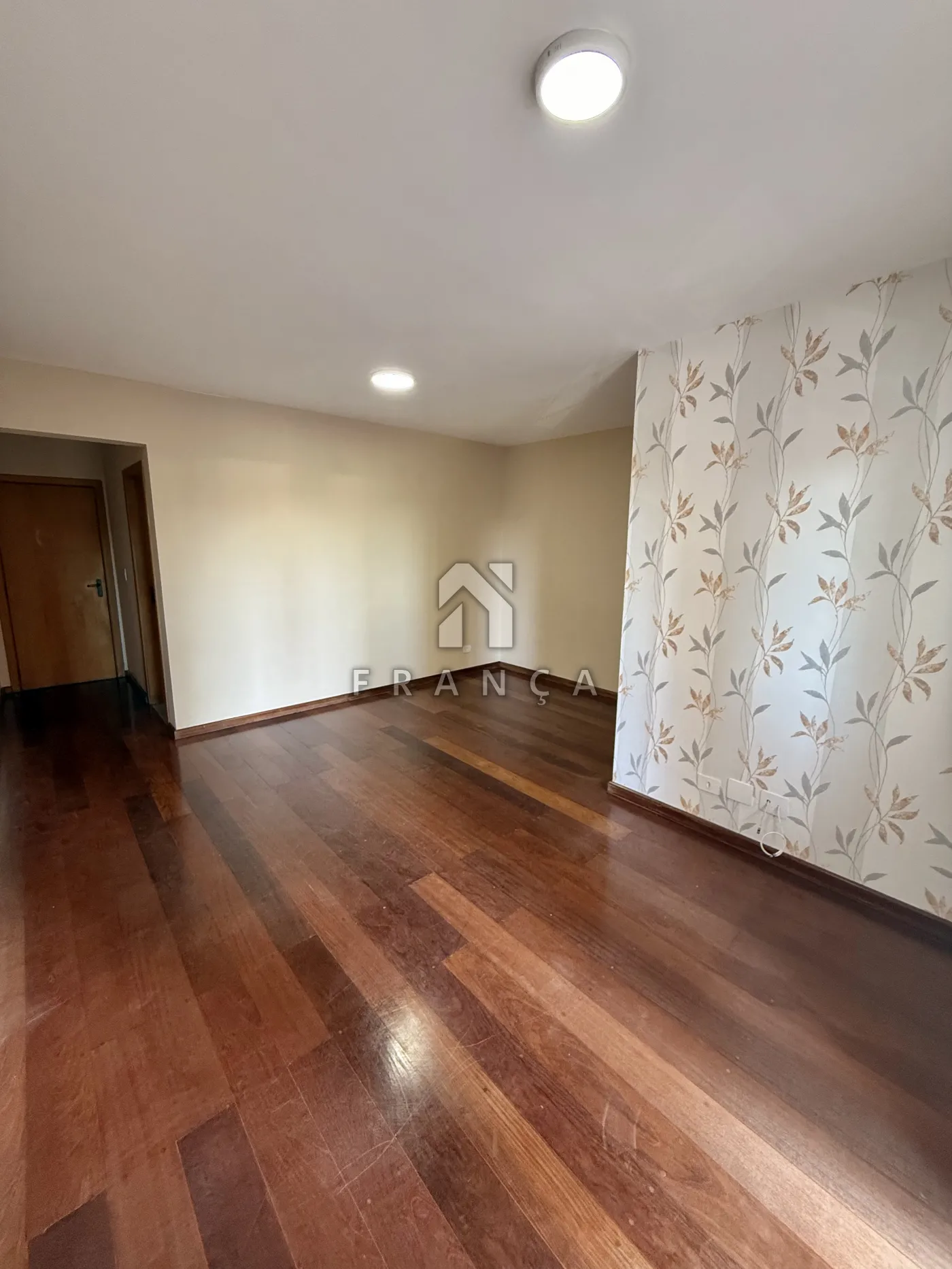 Alugar Apartamento / Padrão em São José dos Campos R$ 3.400,00 - Foto 4