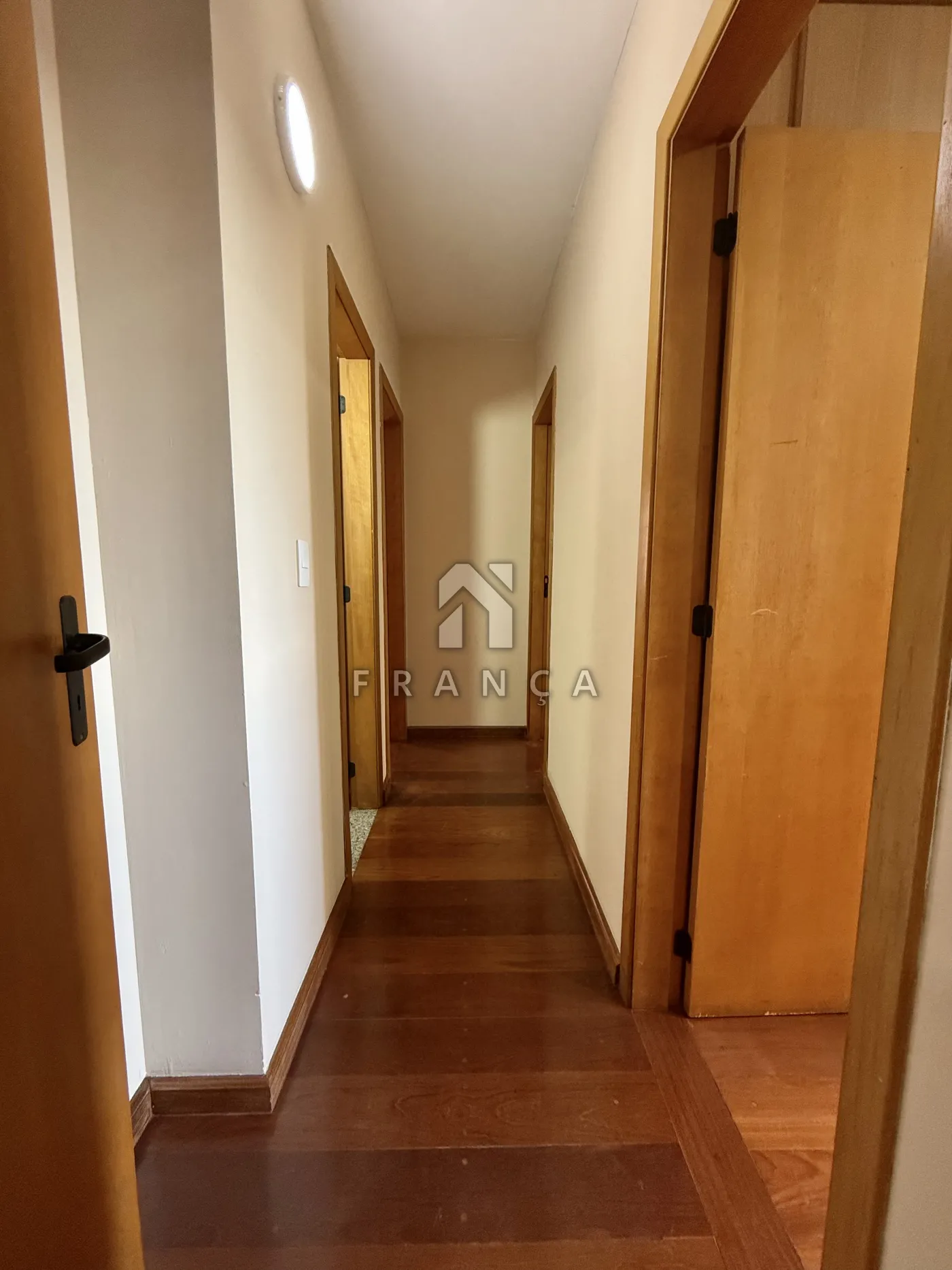 Alugar Apartamento / Padrão em São José dos Campos R$ 3.400,00 - Foto 12