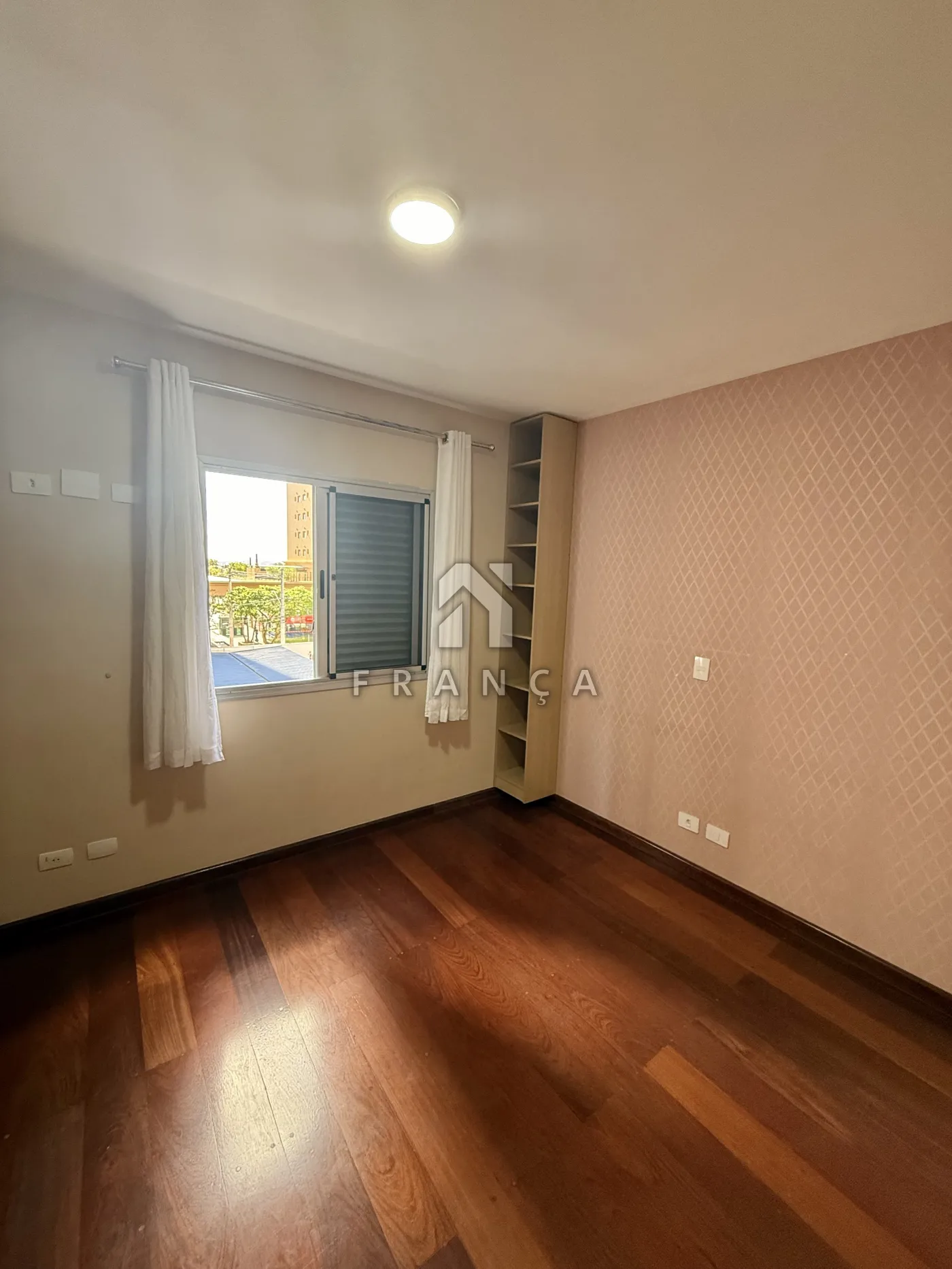 Alugar Apartamento / Padrão em São José dos Campos R$ 3.400,00 - Foto 14
