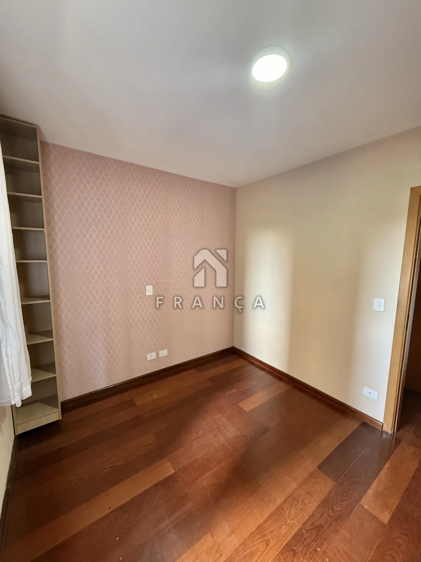 Alugar Apartamento / Padrão em São José dos Campos R$ 3.400,00 - Foto 17