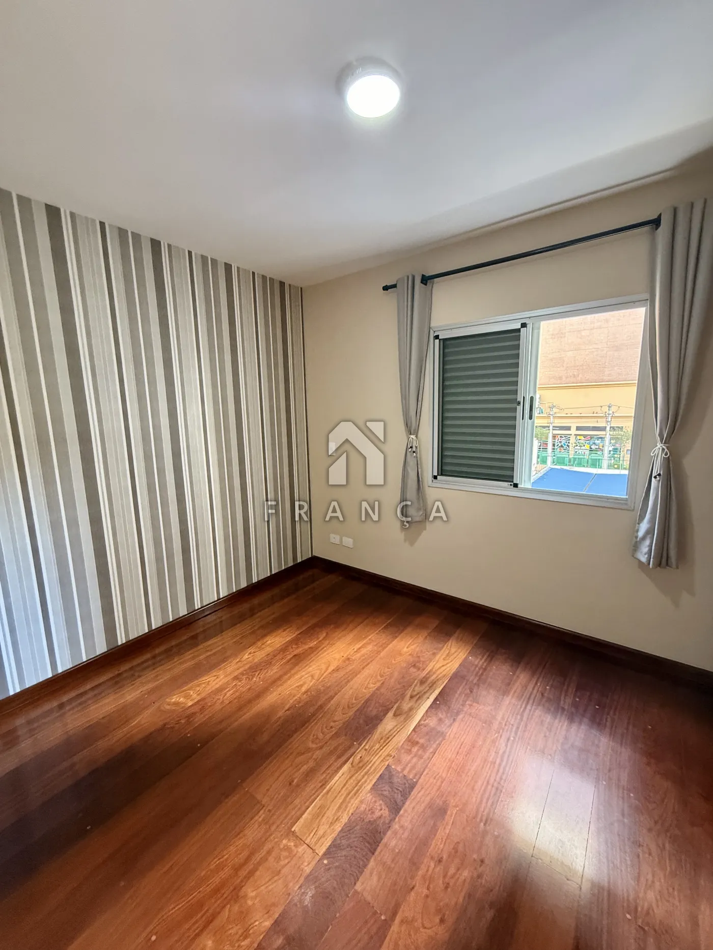 Alugar Apartamento / Padrão em São José dos Campos R$ 3.400,00 - Foto 18