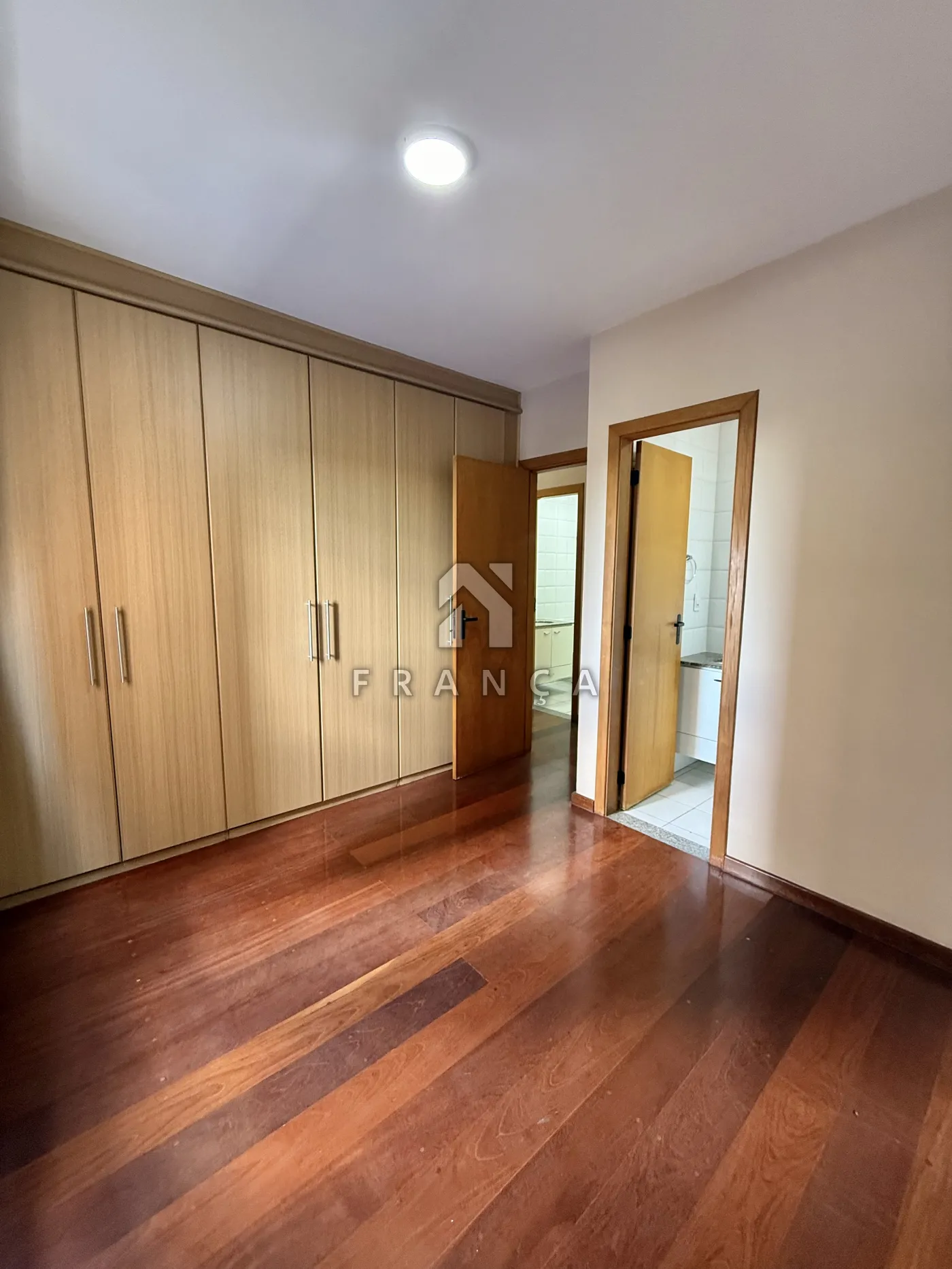 Alugar Apartamento / Padrão em São José dos Campos R$ 3.400,00 - Foto 16
