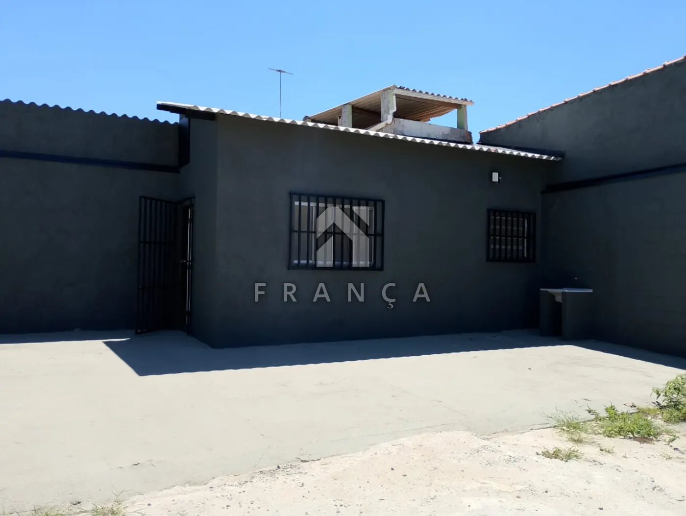 Alugar Comercial / Ponto Comercial em Jacareí R$ 1.200,00 - Foto 4