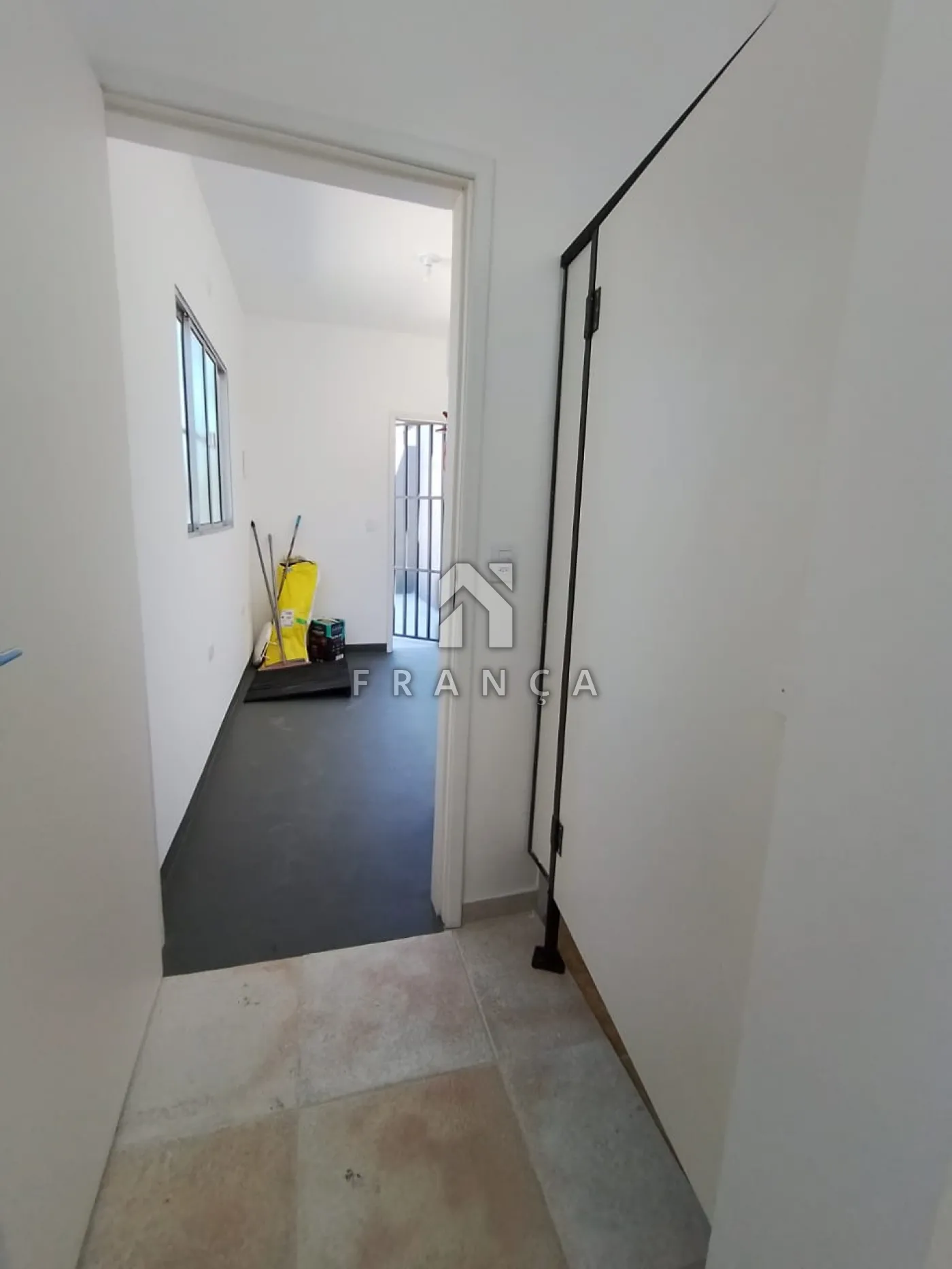 Alugar Comercial / Ponto Comercial em Jacareí R$ 1.200,00 - Foto 8