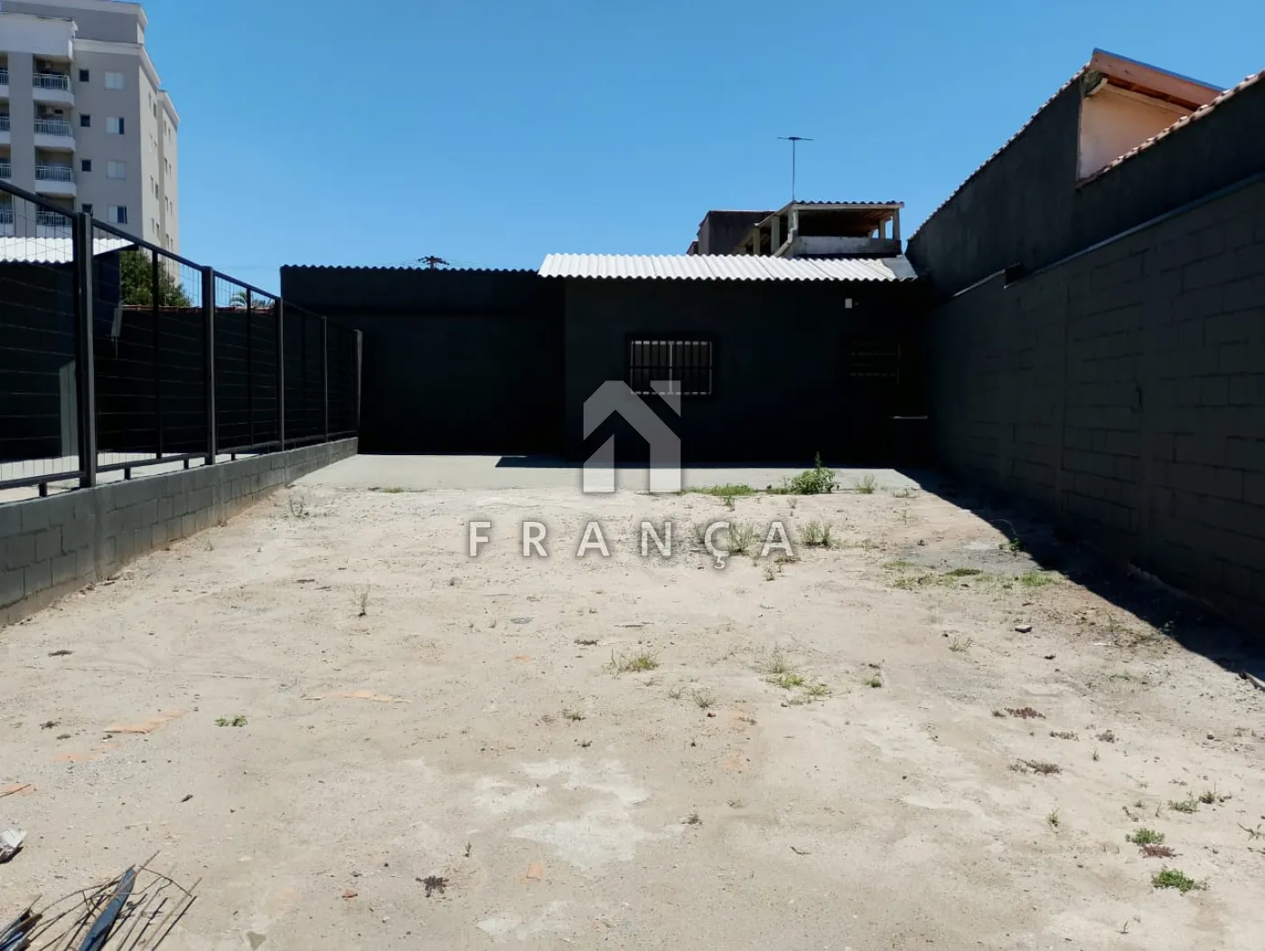 Alugar Comercial / Ponto Comercial em Jacareí R$ 1.200,00 - Foto 15