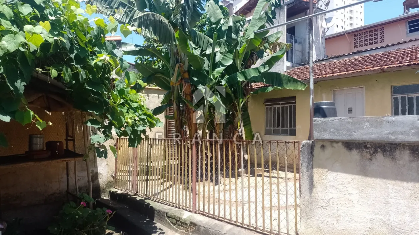 Alugar Casa / Padrão em Jacareí R$ 2.500,00 - Foto 2