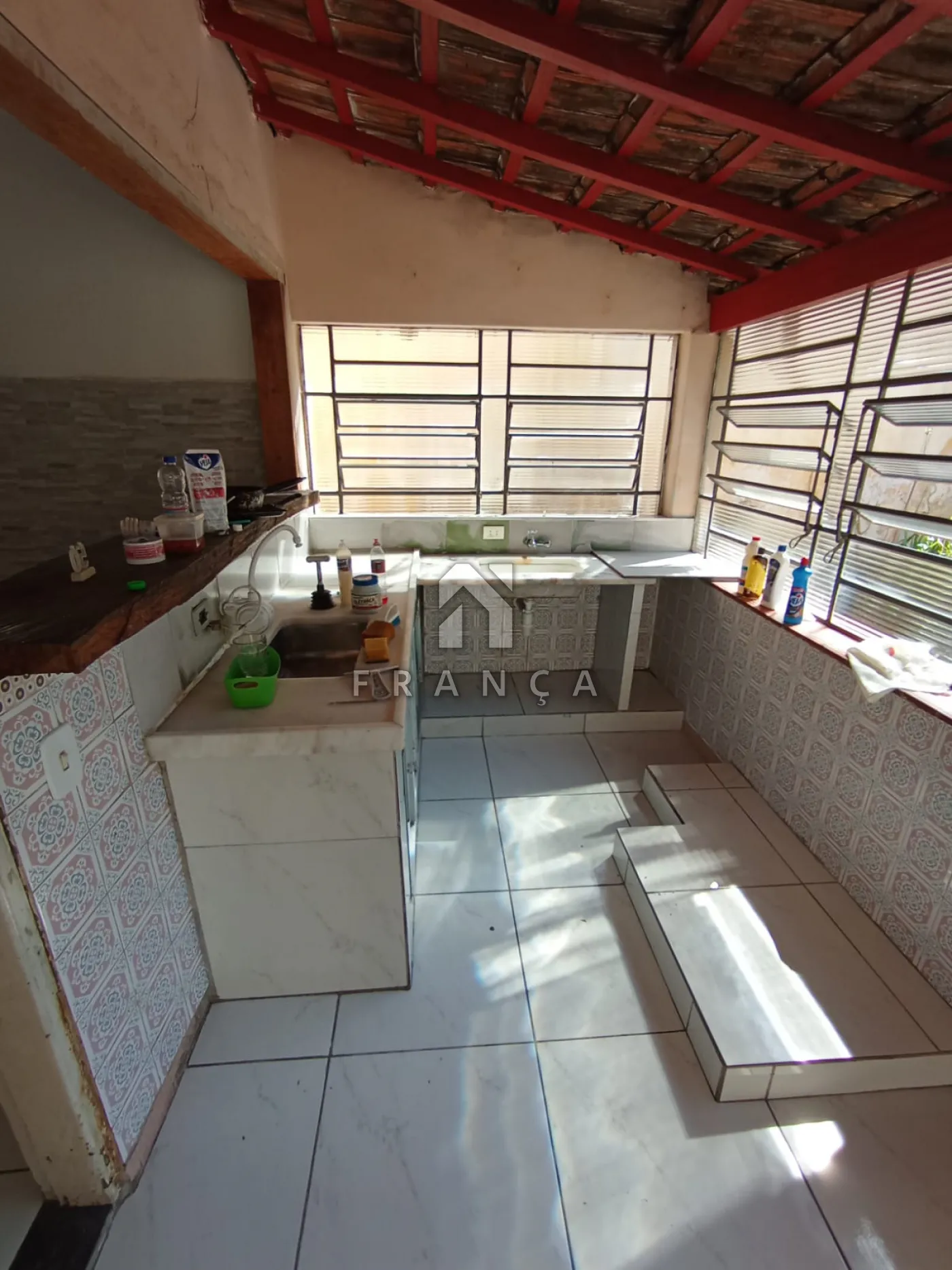 Alugar Casa / Padrão em Jacareí R$ 2.500,00 - Foto 6