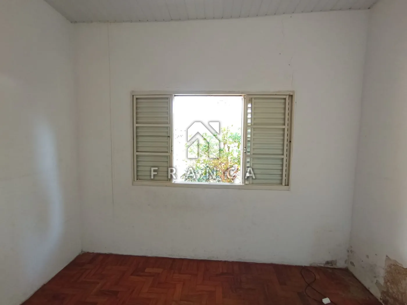 Alugar Casa / Padrão em Jacareí R$ 2.500,00 - Foto 9