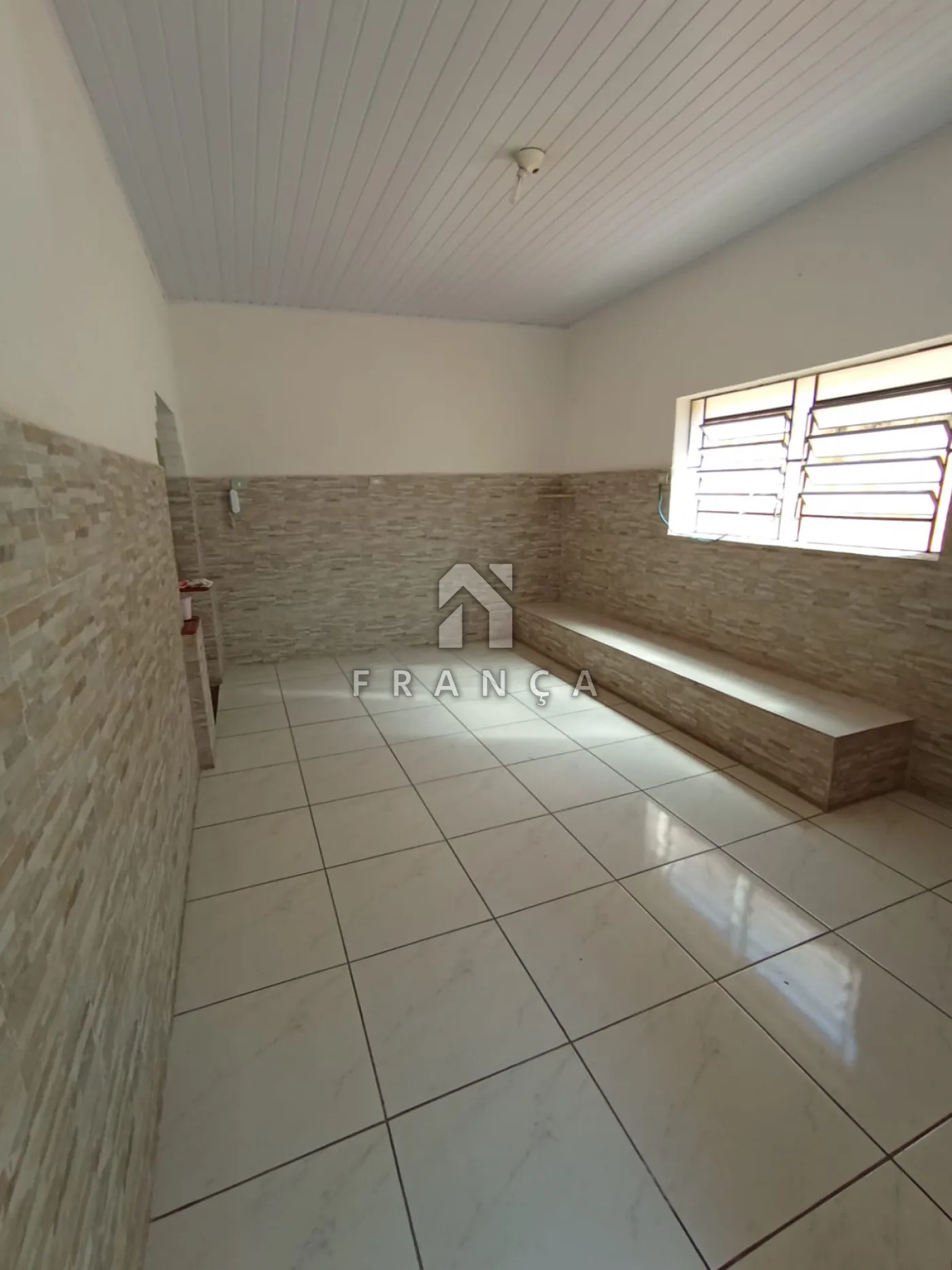 Alugar Casa / Padrão em Jacareí R$ 2.500,00 - Foto 7