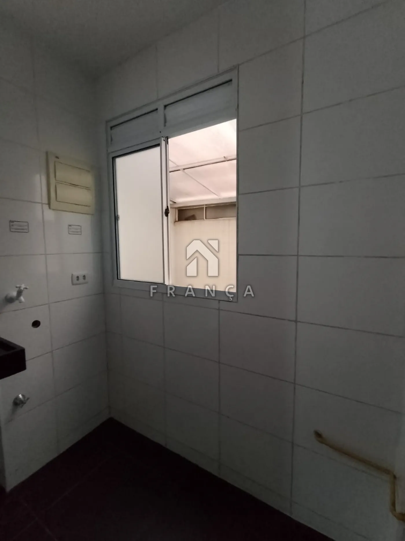 Alugar Apartamento / Padrão em Jacareí R$ 1.100,00 - Foto 9