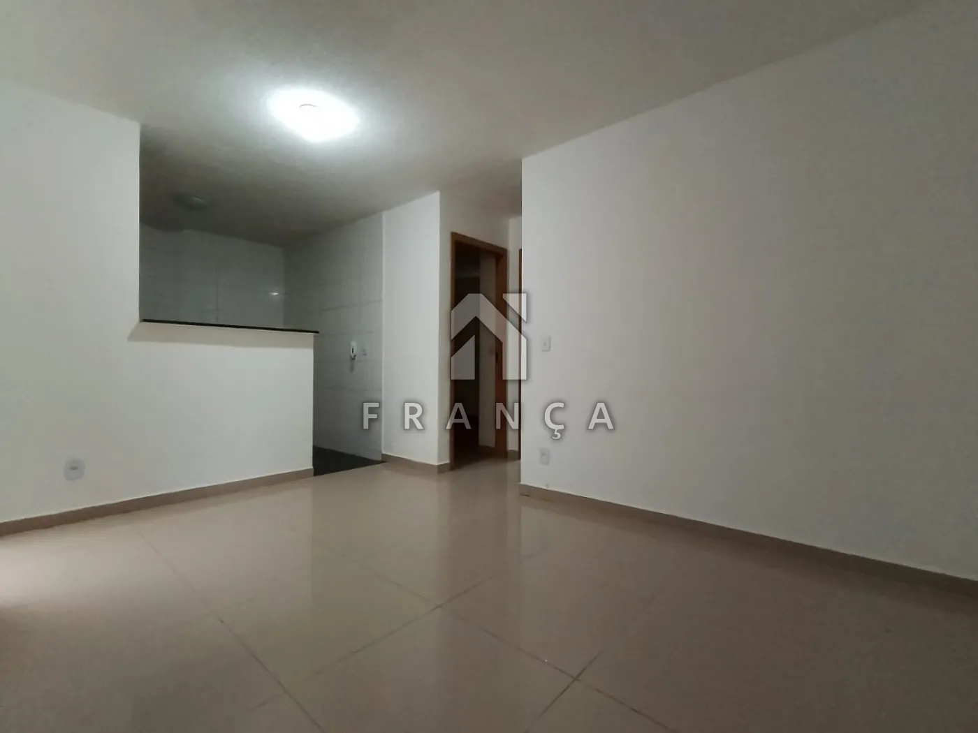 Alugar Apartamento / Padrão em Jacareí R$ 1.100,00 - Foto 2