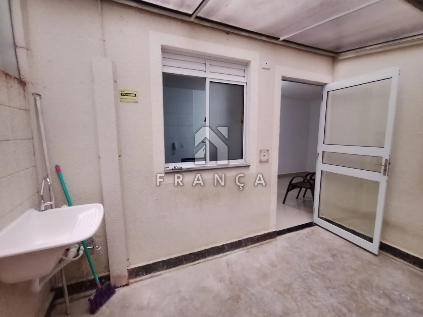 Alugar Apartamento / Padrão em Jacareí R$ 1.100,00 - Foto 14