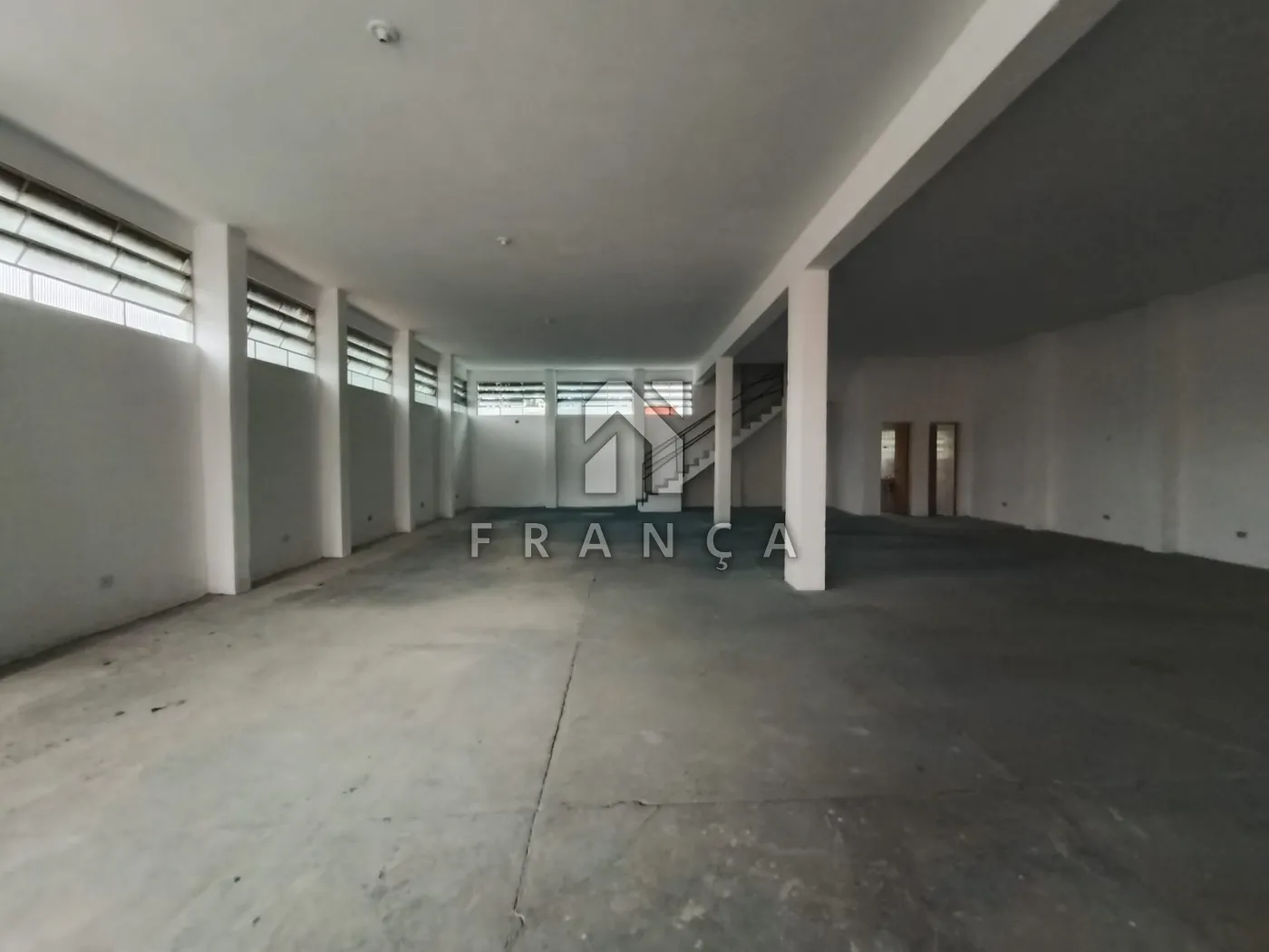 Alugar Comercial / Galpão em Jacareí R$ 4.000,00 - Foto 6