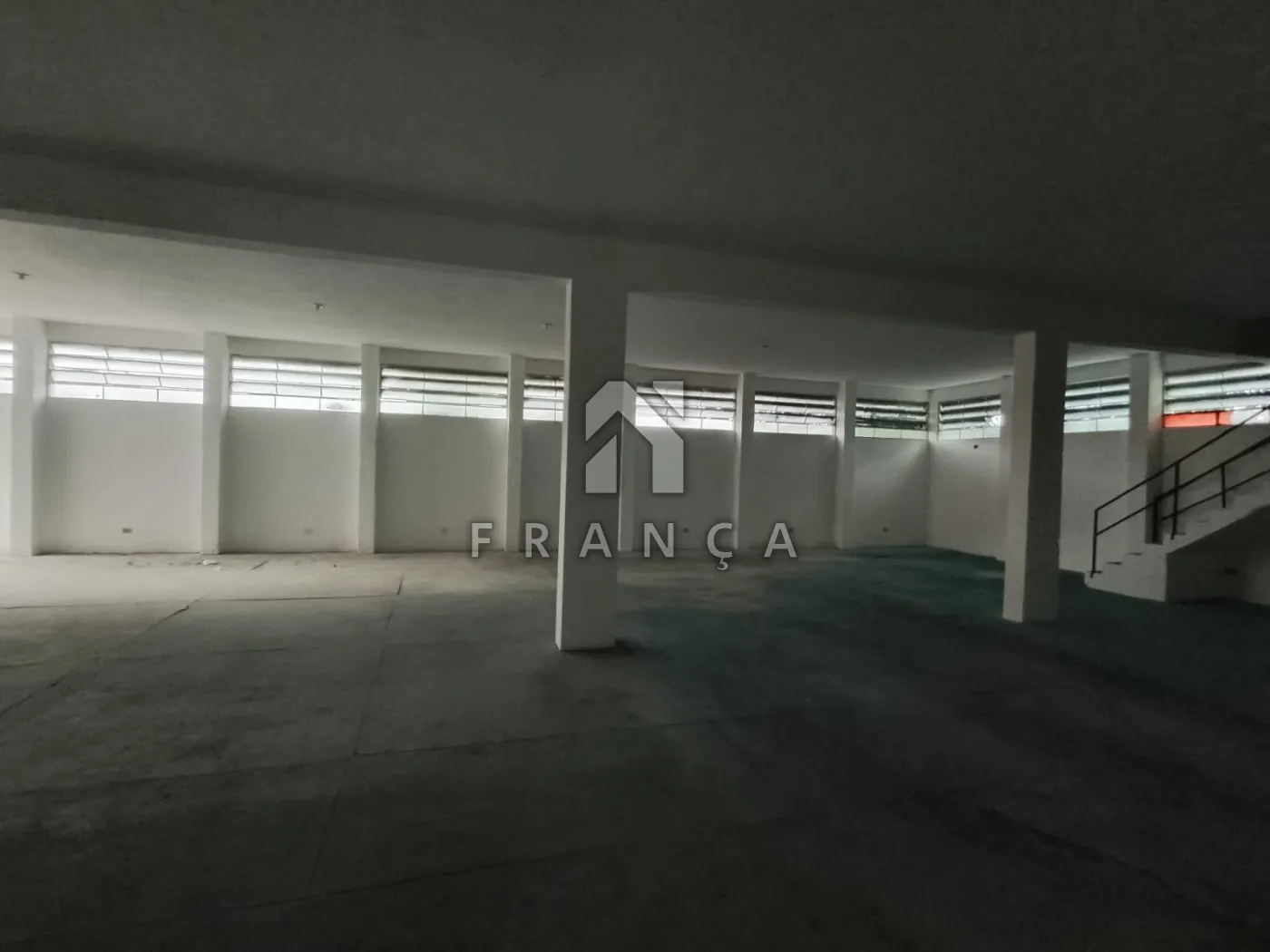 Alugar Comercial / Galpão em Jacareí R$ 4.000,00 - Foto 5