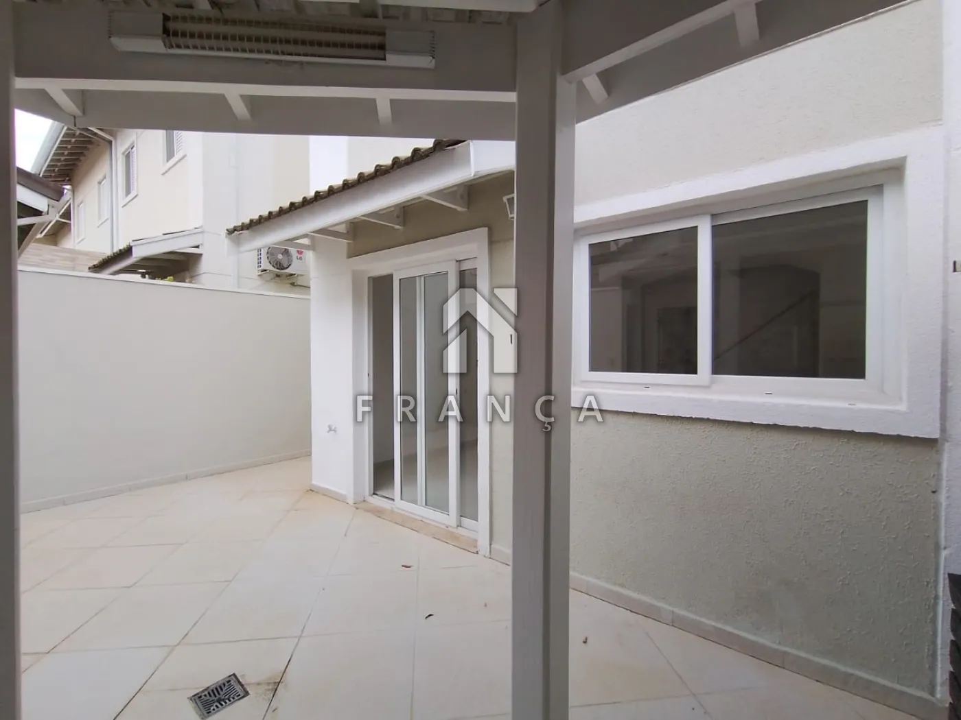 Alugar Casa / Condomínio em Jacareí R$ 3.300,00 - Foto 31