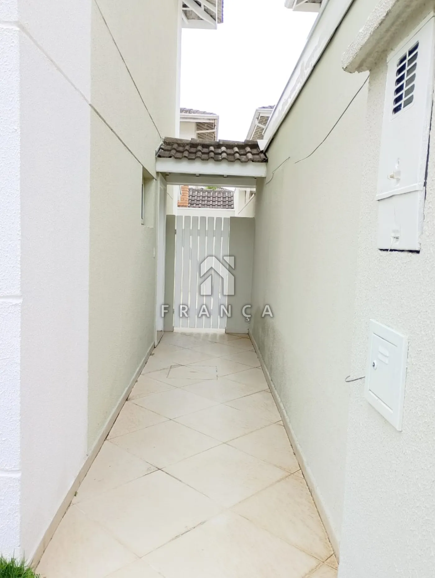 Alugar Casa / Condomínio em Jacareí R$ 3.300,00 - Foto 29