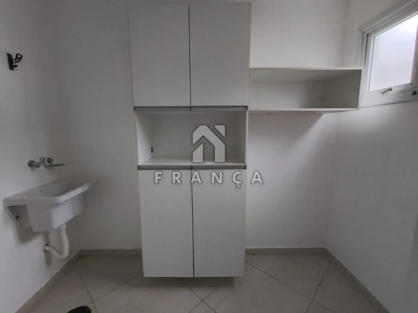 Alugar Casa / Condomínio em Jacareí R$ 3.300,00 - Foto 25