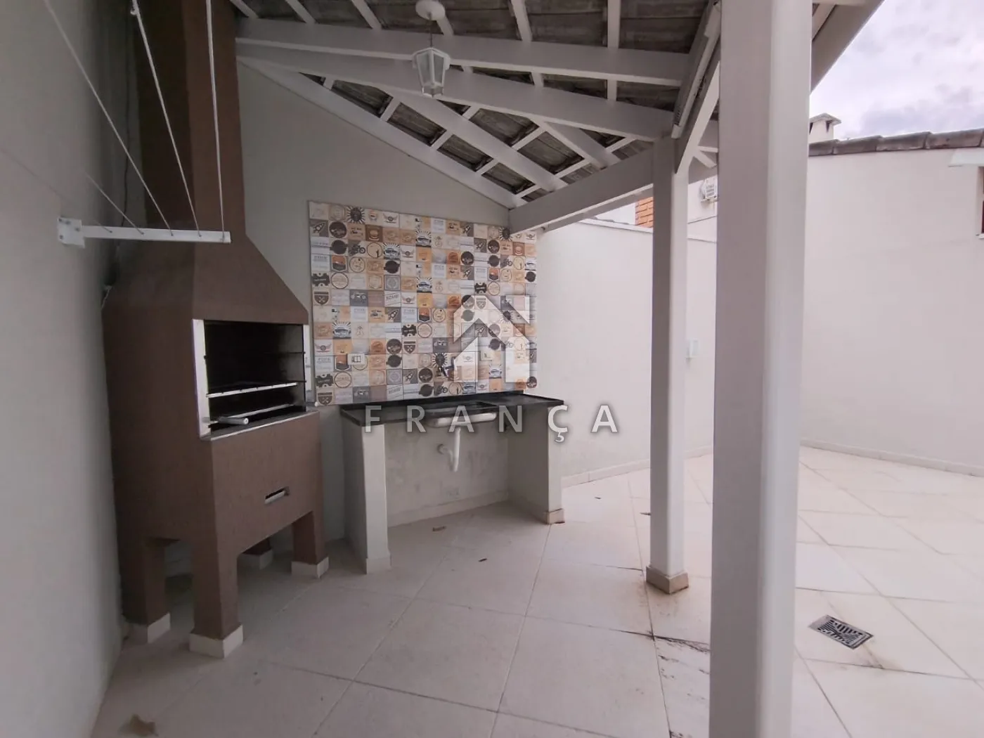 Alugar Casa / Condomínio em Jacareí R$ 3.300,00 - Foto 33
