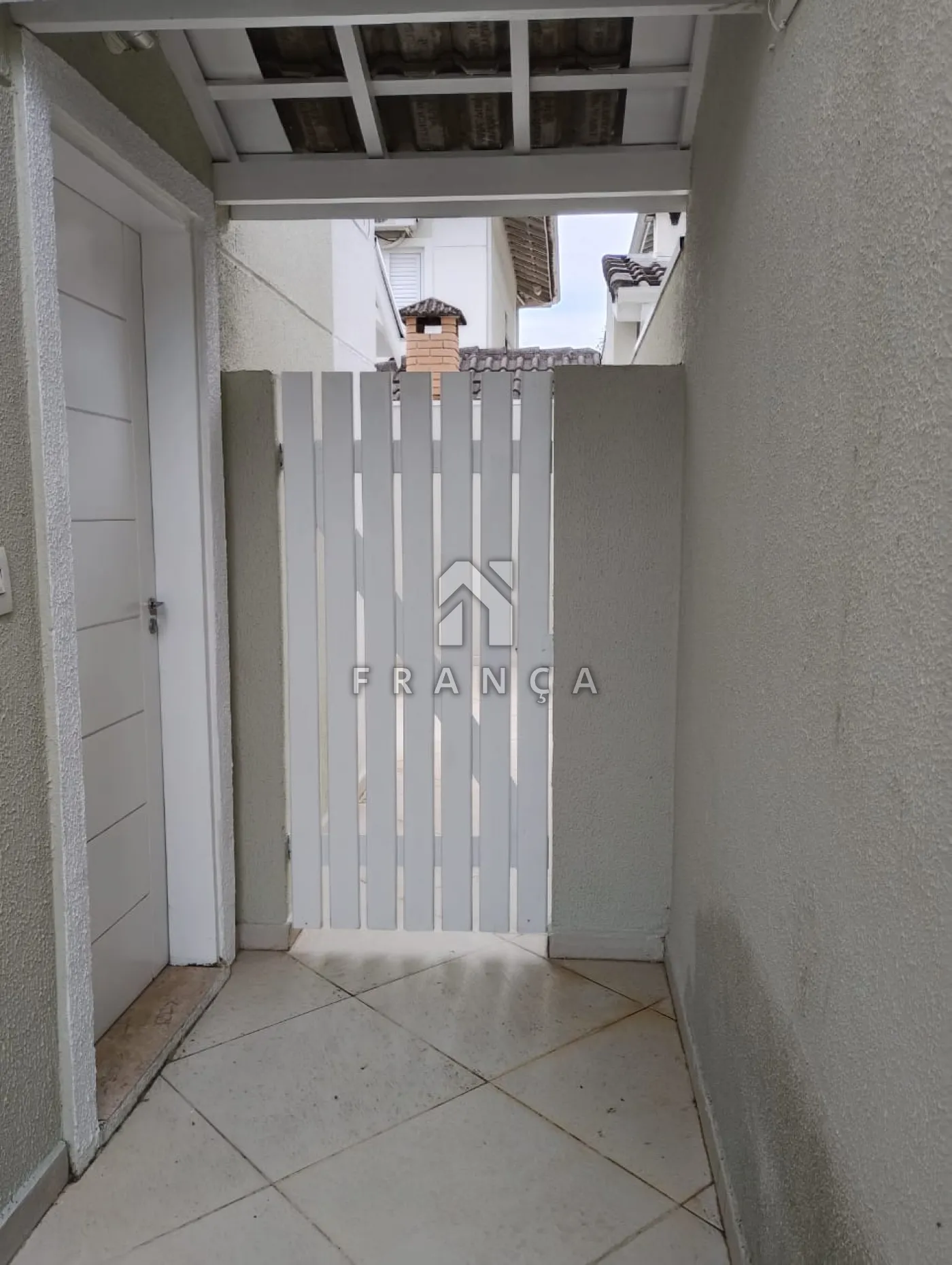 Alugar Casa / Condomínio em Jacareí R$ 3.300,00 - Foto 28