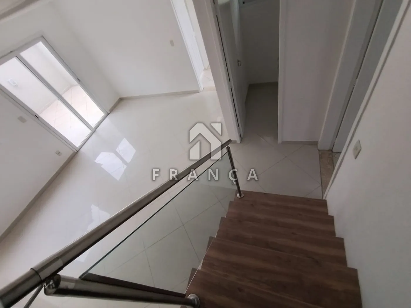 Alugar Casa / Condomínio em Jacareí R$ 3.300,00 - Foto 11