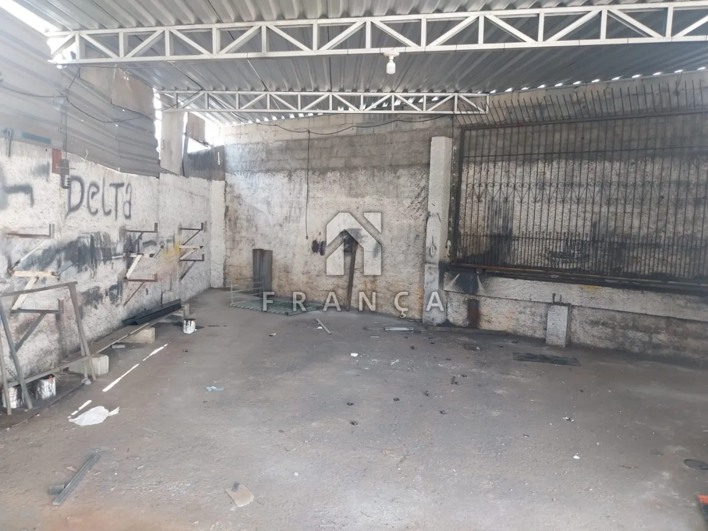 Alugar Comercial / Ponto Comercial em Jacareí R$ 1.700,00 - Foto 4