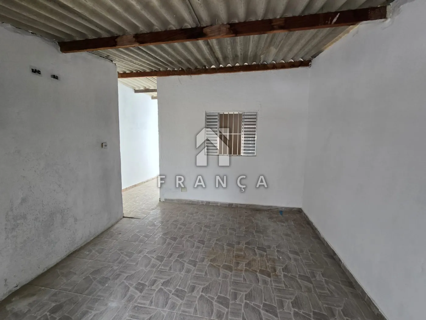 Comprar Casa / Padrão em Jacareí R$ 250.000,00 - Foto 3