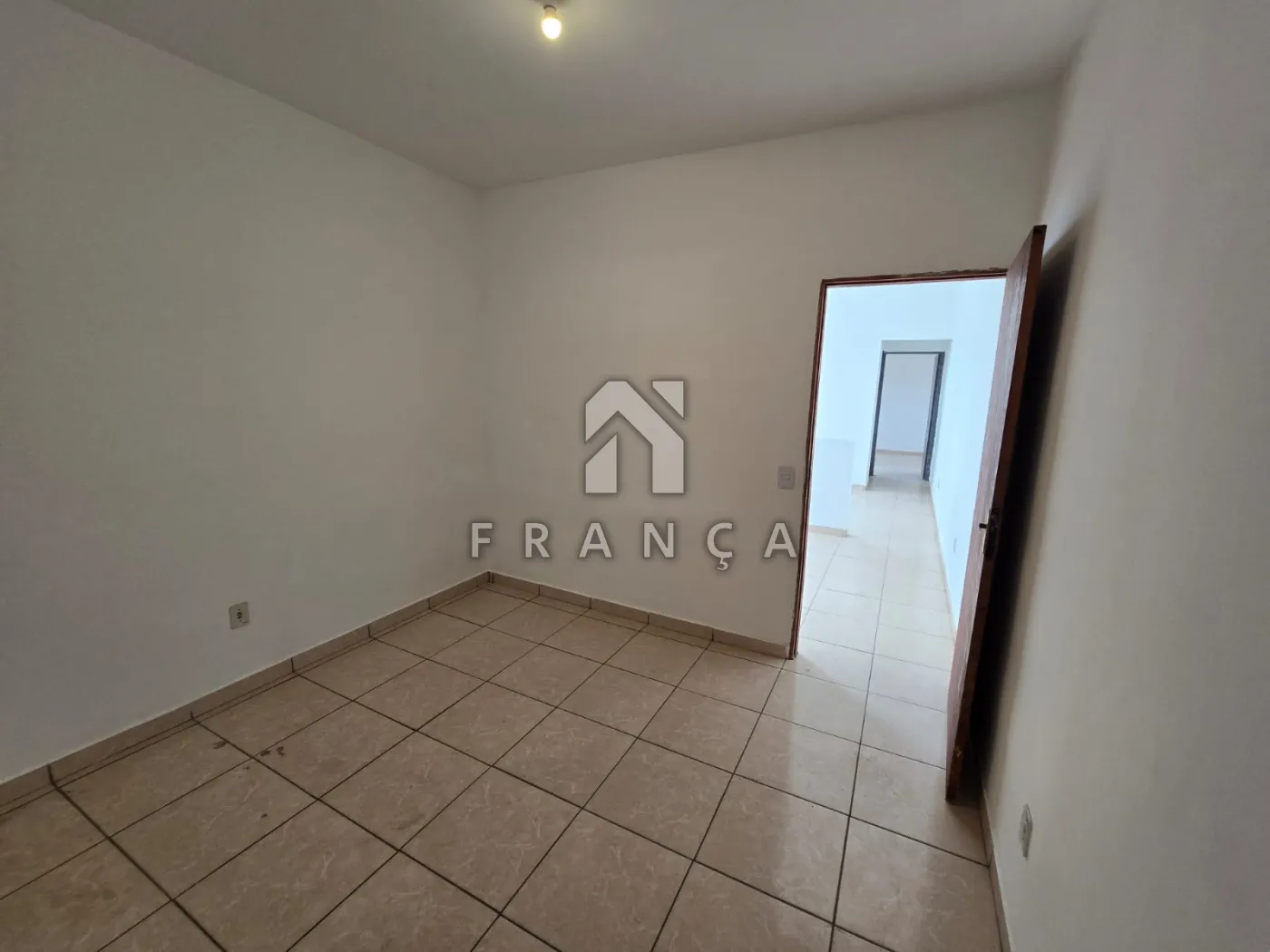 Comprar Casa / Padrão em Jacareí R$ 250.000,00 - Foto 11