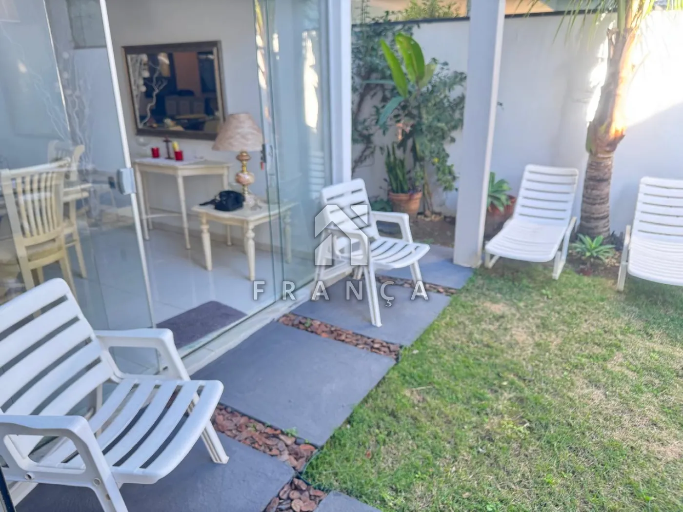 Alugar Casa / Condomínio em Jacareí R$ 9.000,00 - Foto 37