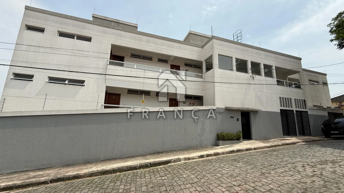 Alugar Casa / Kitnet em Jacareí R$ 1.600,00 - Foto 1