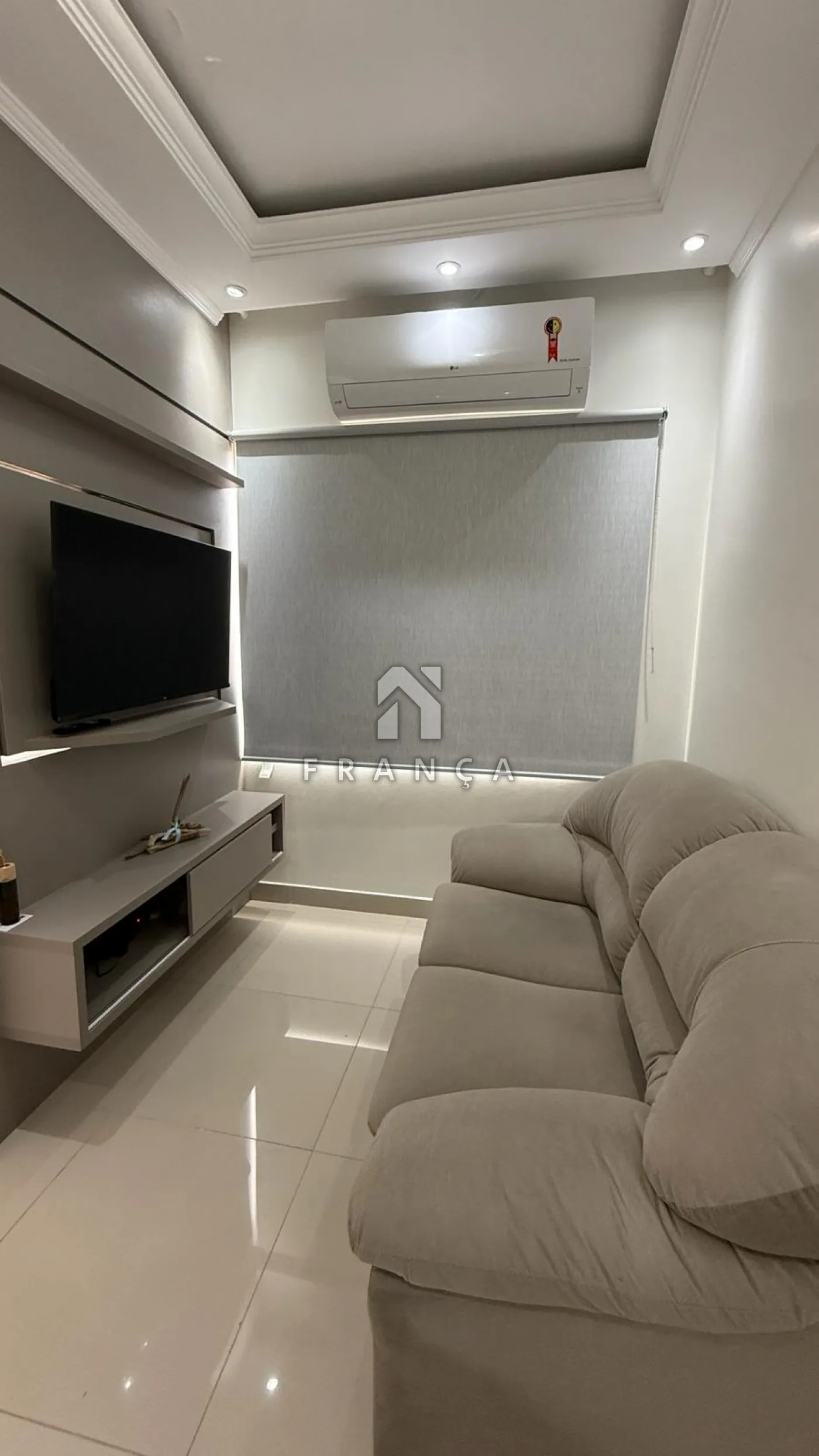 Alugar Casa / Kitnet em Jacareí R$ 1.600,00 - Foto 13