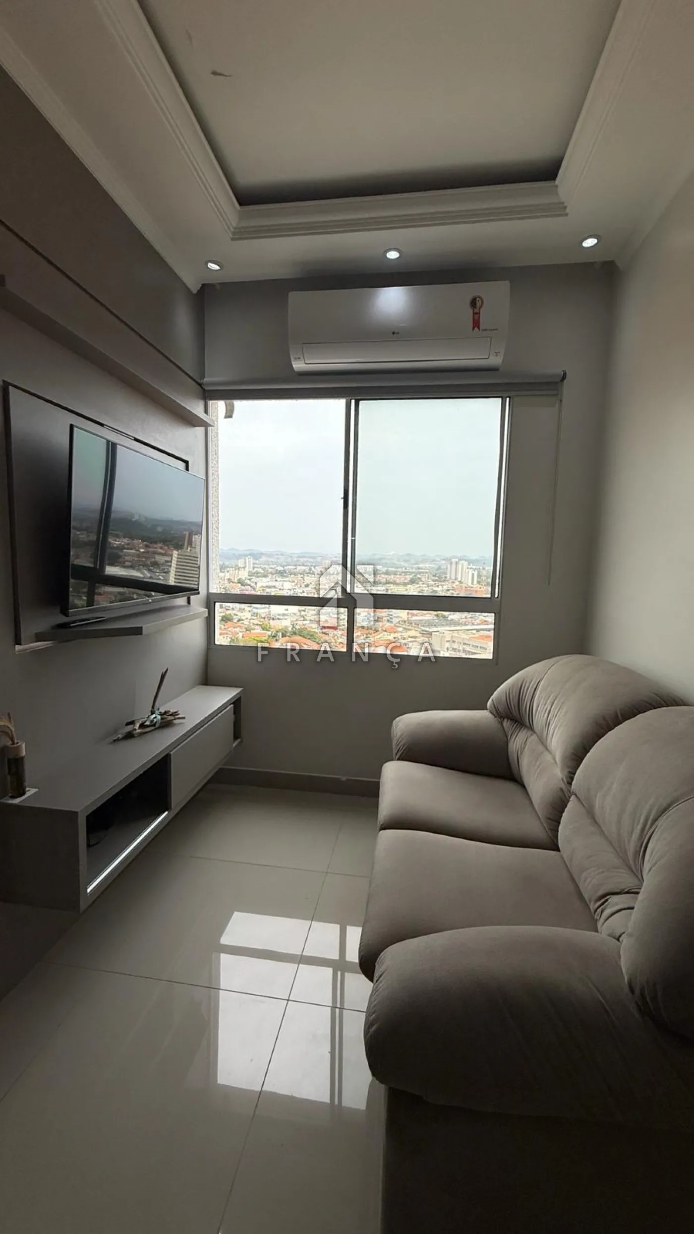 Alugar Casa / Kitnet em Jacareí R$ 1.600,00 - Foto 14