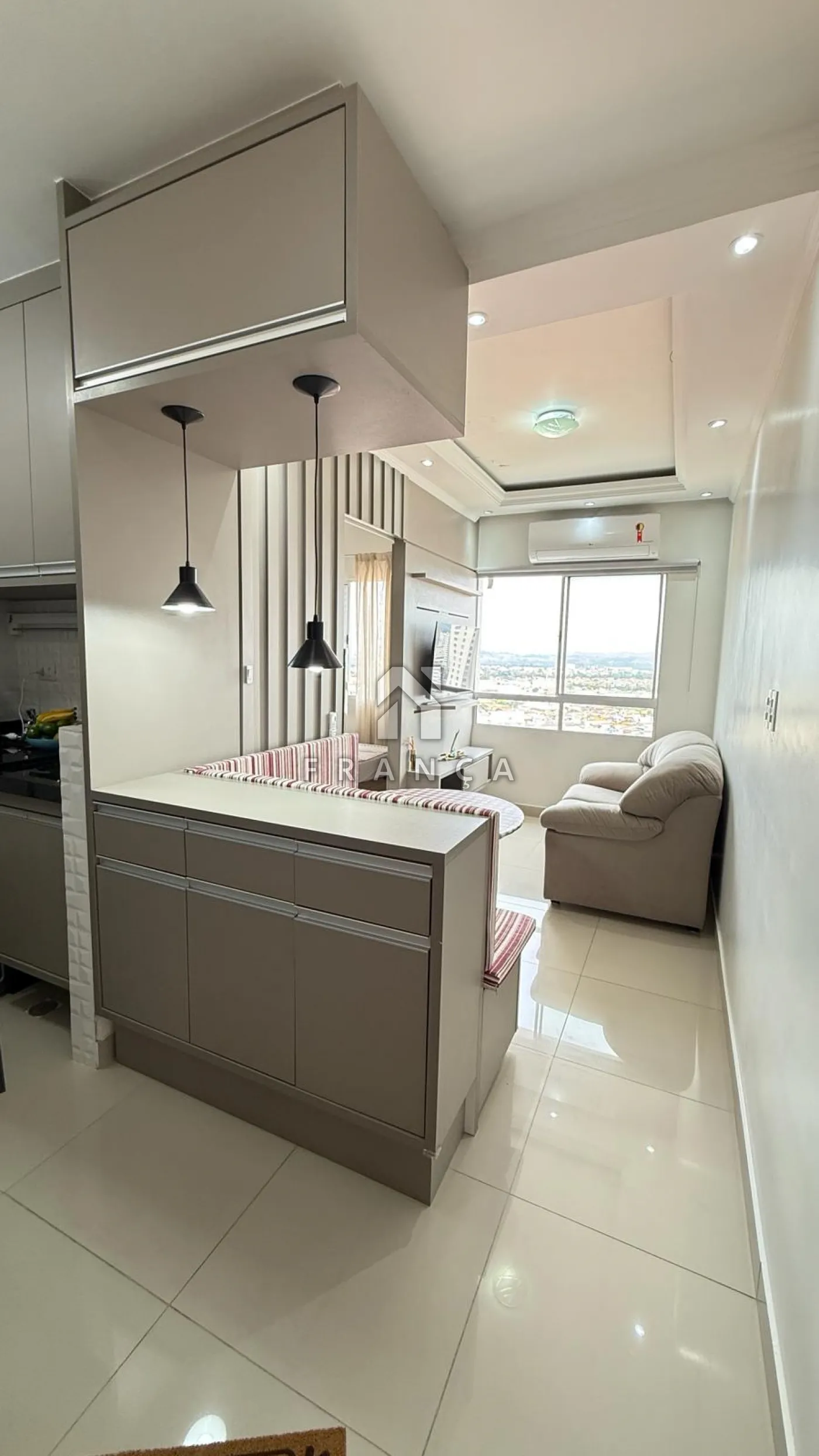 Alugar Casa / Kitnet em Jacareí R$ 1.600,00 - Foto 7