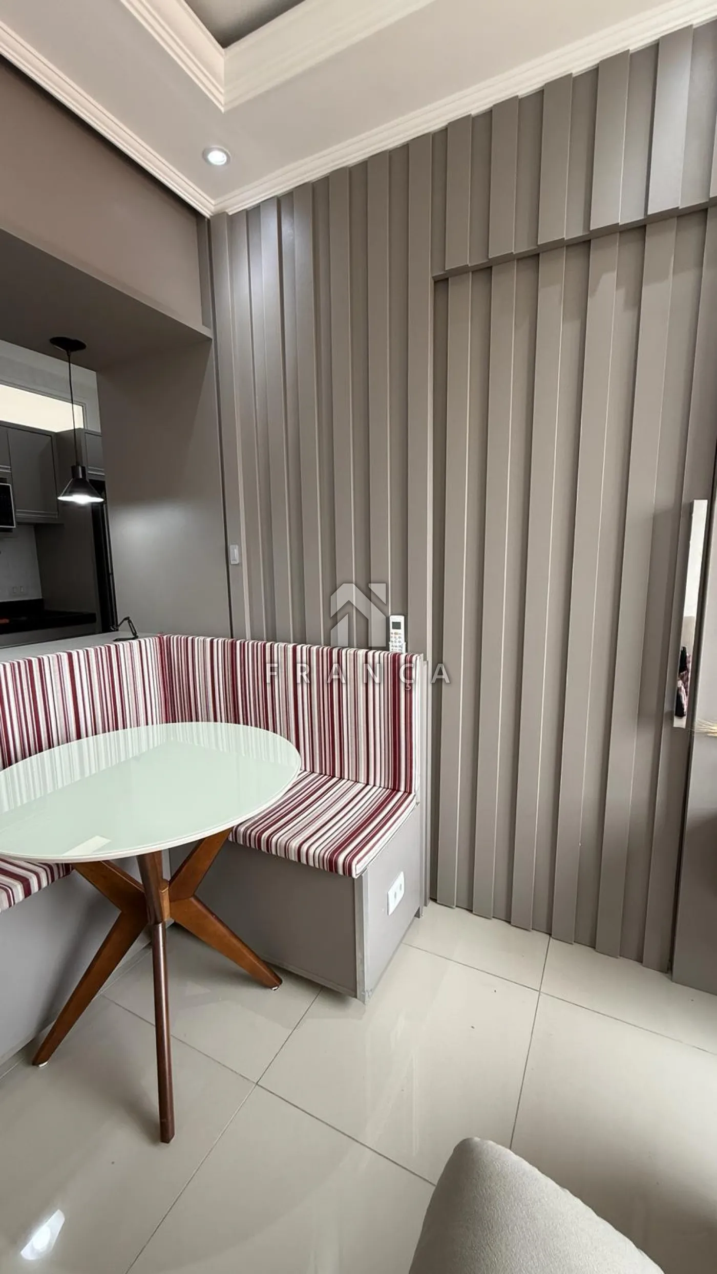 Alugar Casa / Kitnet em Jacareí R$ 1.600,00 - Foto 12