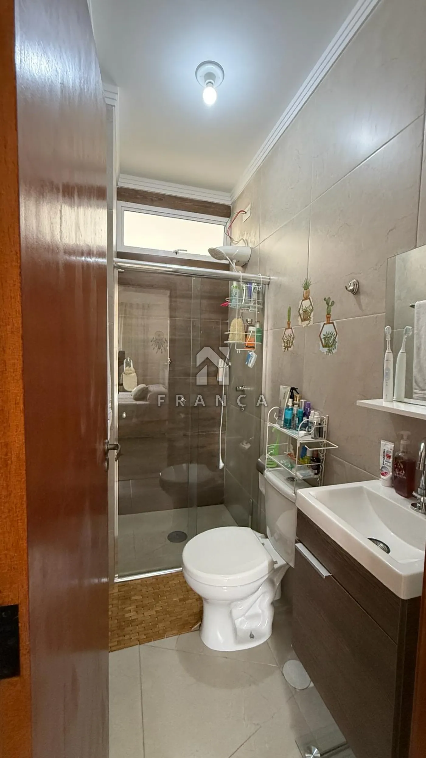 Alugar Casa / Kitnet em Jacareí R$ 1.600,00 - Foto 21