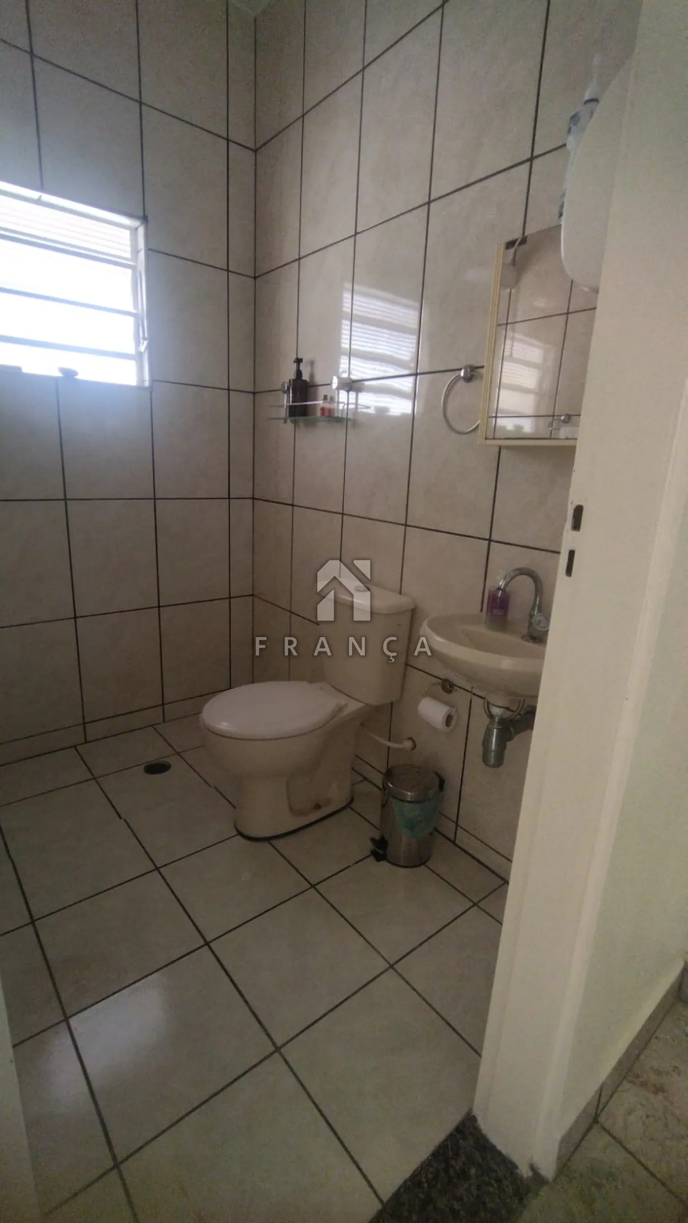 Comprar Casa / Padrão em Jacareí R$ 750.000,00 - Foto 3