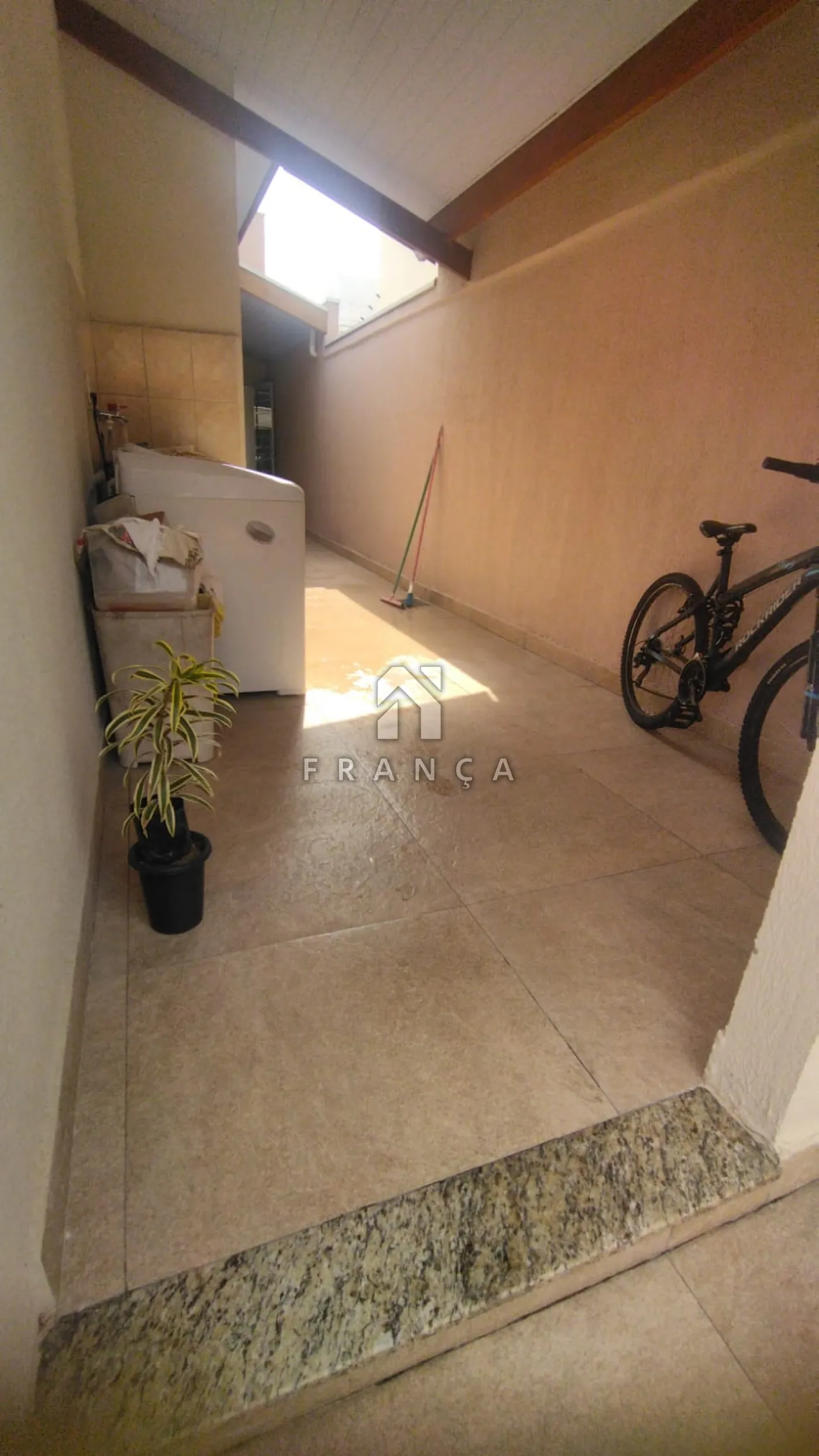 Comprar Casa / Padrão em Jacareí R$ 750.000,00 - Foto 9