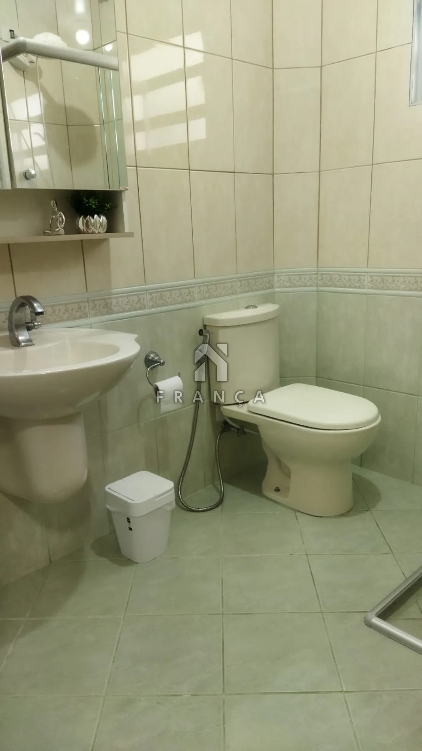 Comprar Casa / Padrão em Jacareí R$ 750.000,00 - Foto 16