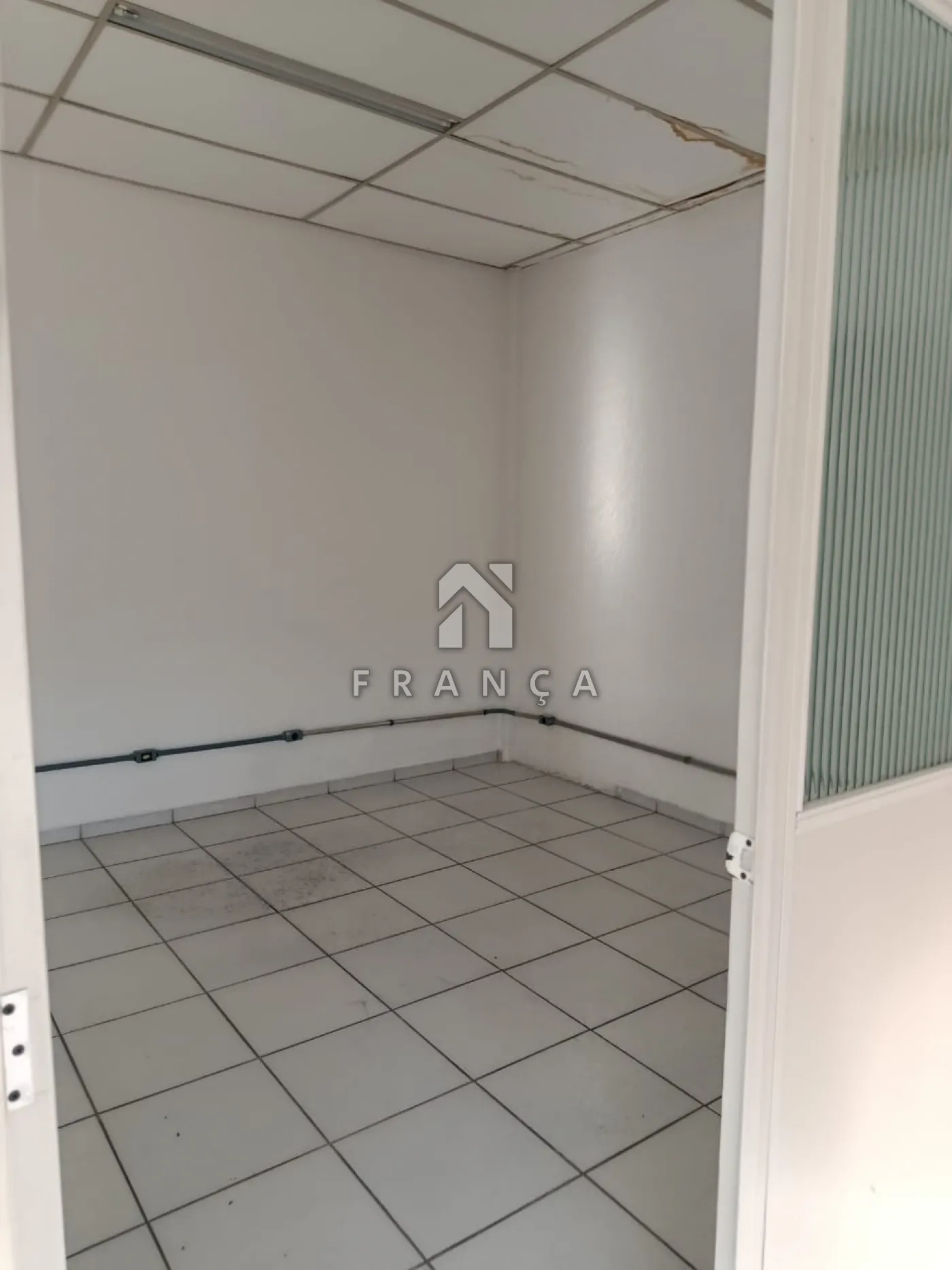 Alugar Comercial / Galpão em Condomínio em Jacareí R$ 16.000,00 - Foto 9