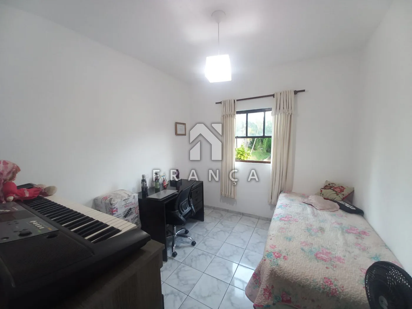 Alugar Apartamento / Padrão em Jacareí R$ 600,00 - Foto 9