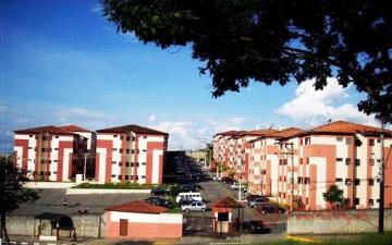 Alugar Apartamento / Padrão em Jacareí. apenas R$ 450,00