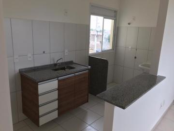Apartamento / Padrão em Jacareí Alugar por R$600,00