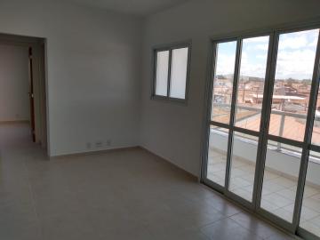 Alugar Apartamento / Padrão em Jacareí. apenas R$ 650,00