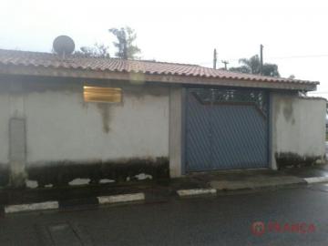 Alugar Casa / Padrão em Jacareí. apenas R$ 230.000,00