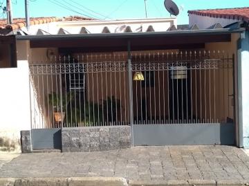 Alugar Casa / Padrão em Jacareí. apenas R$ 276.000,00
