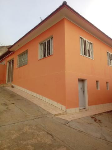 Alugar Casa / Padrão em Jacareí. apenas R$ 265.000,00