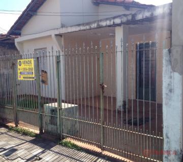 Alugar Casa / Padrão em Jacareí. apenas R$ 260.000,00