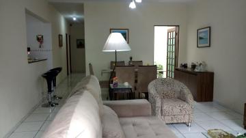 Alugar Casa / Padrão em Jacareí. apenas R$ 810.000,00