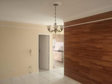 Apartamento / Padrão em Jacareí Alugar por R$900,00